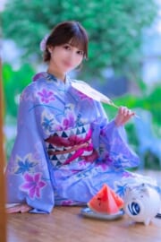 華